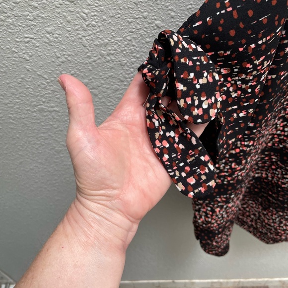 Apt 9 Women’s Top - Size L - Multicolored (Black/Coral/Brown/Tan/Cream) - EUC - Picture 6 of 8